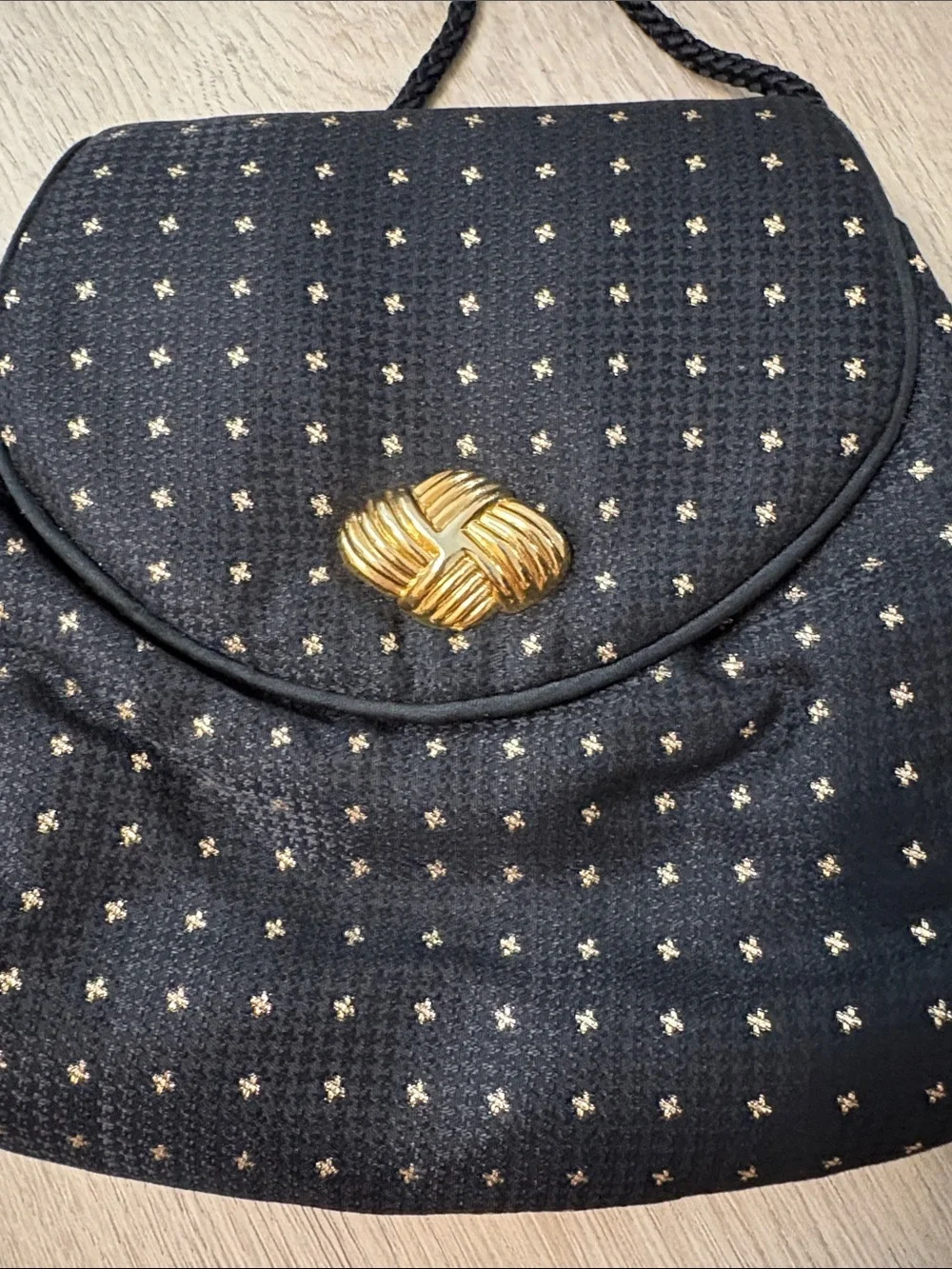 Vintage Whiting and Davis Black and Gold Star Cross Pattern Evening Bag elegant
